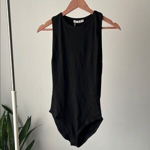 Zara Ribbed Black Top